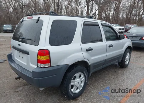 2003 Ford Escape Xlt z USA, uszkodzony, nr VIN 1FMYU931X3KB80592